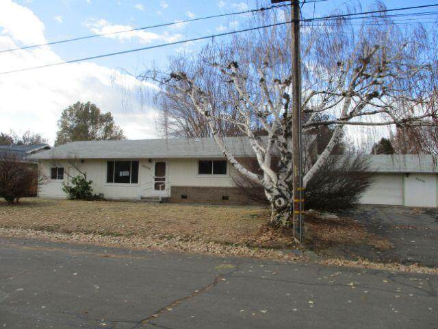20558 Ontario Ave - Photo 1