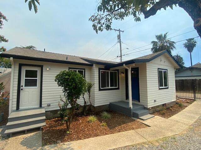 1065 W. Court Alley - Photo 1