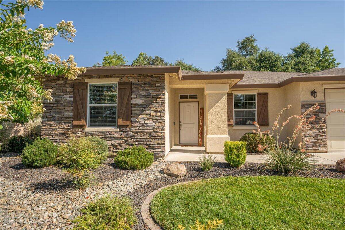 2458 Calgary Place - Photo 1