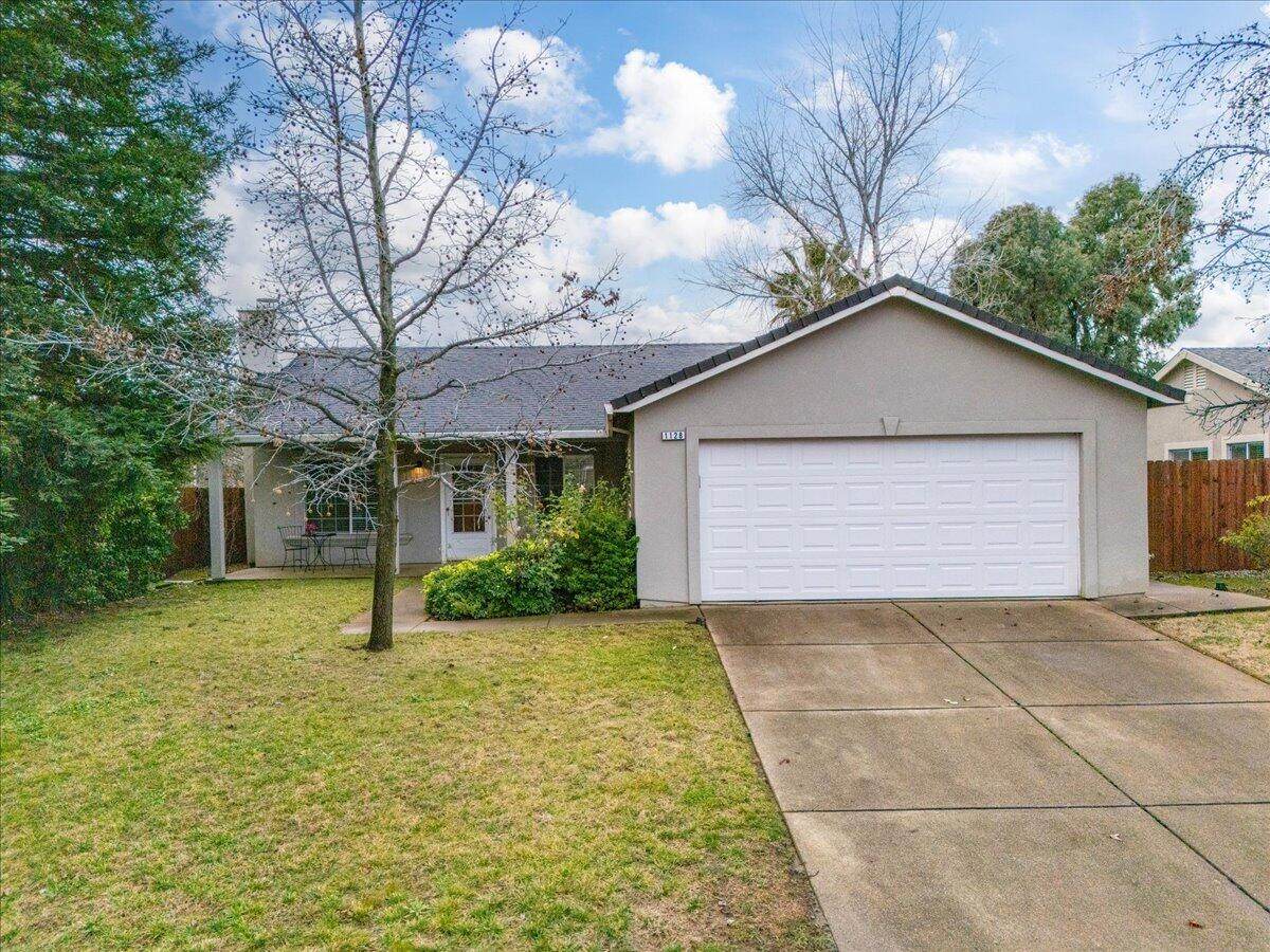 1128 Grouse Drive - Photo 1