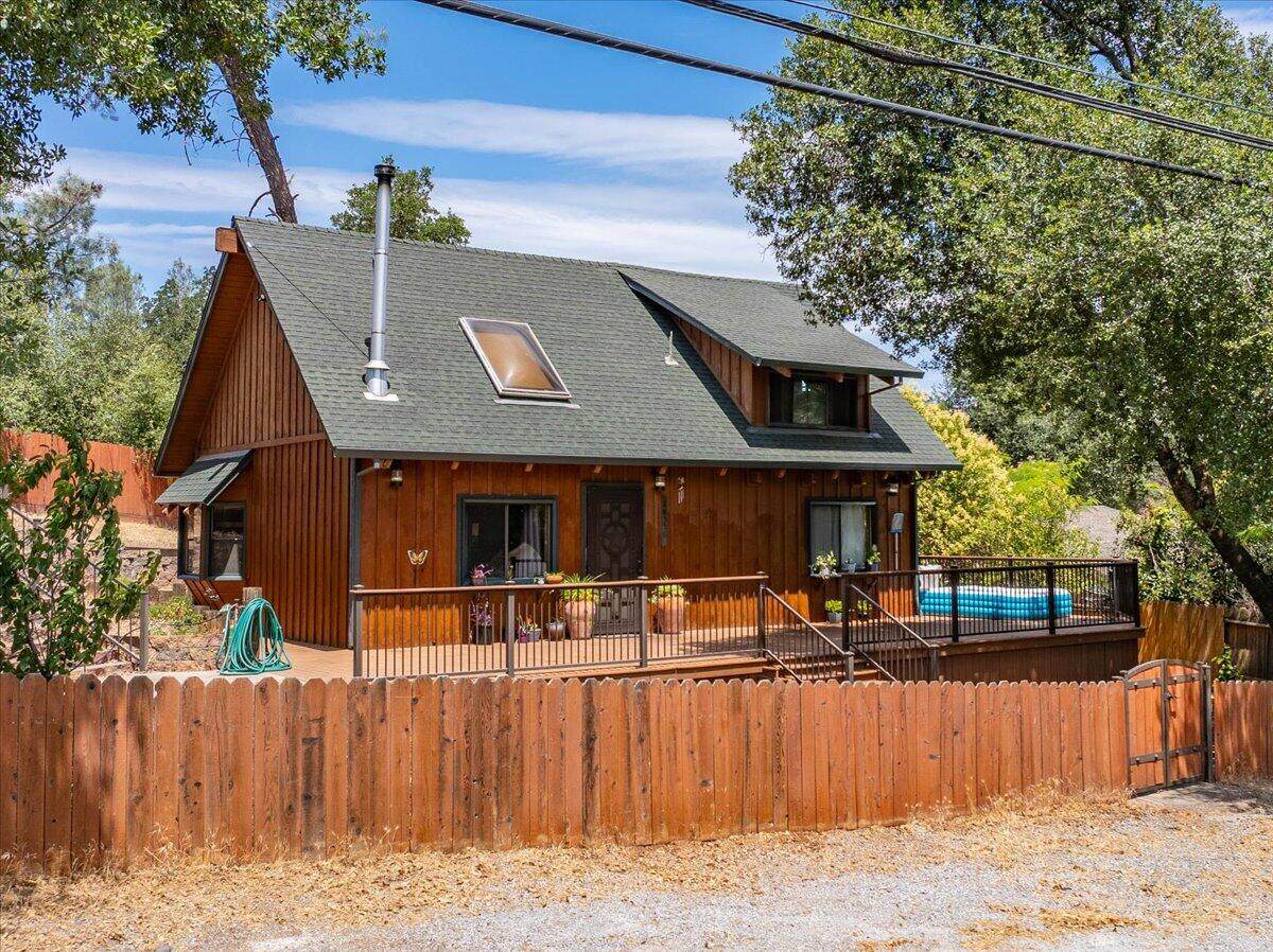 18376 Utility Avenue - Photo 1