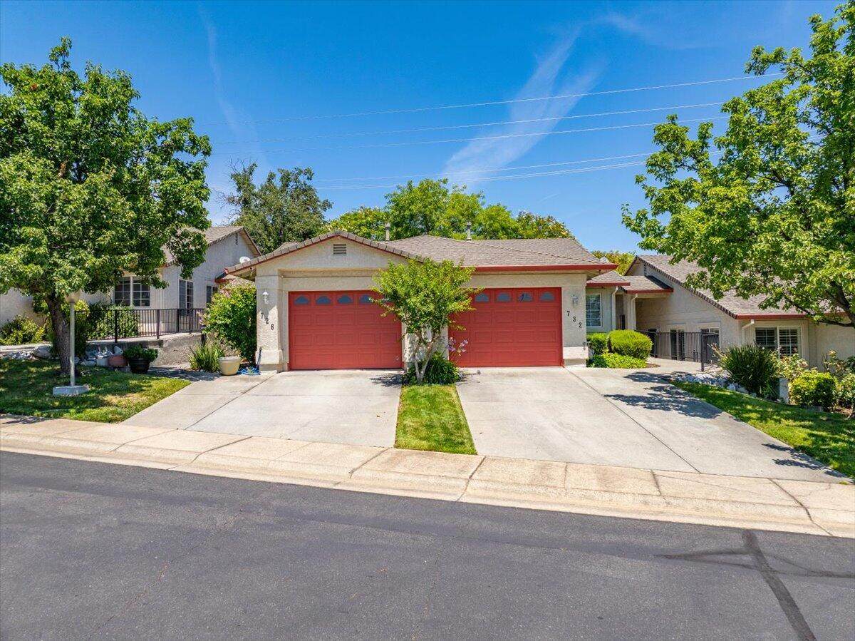 726 & 732 Stonebriar Trail - Photo 1