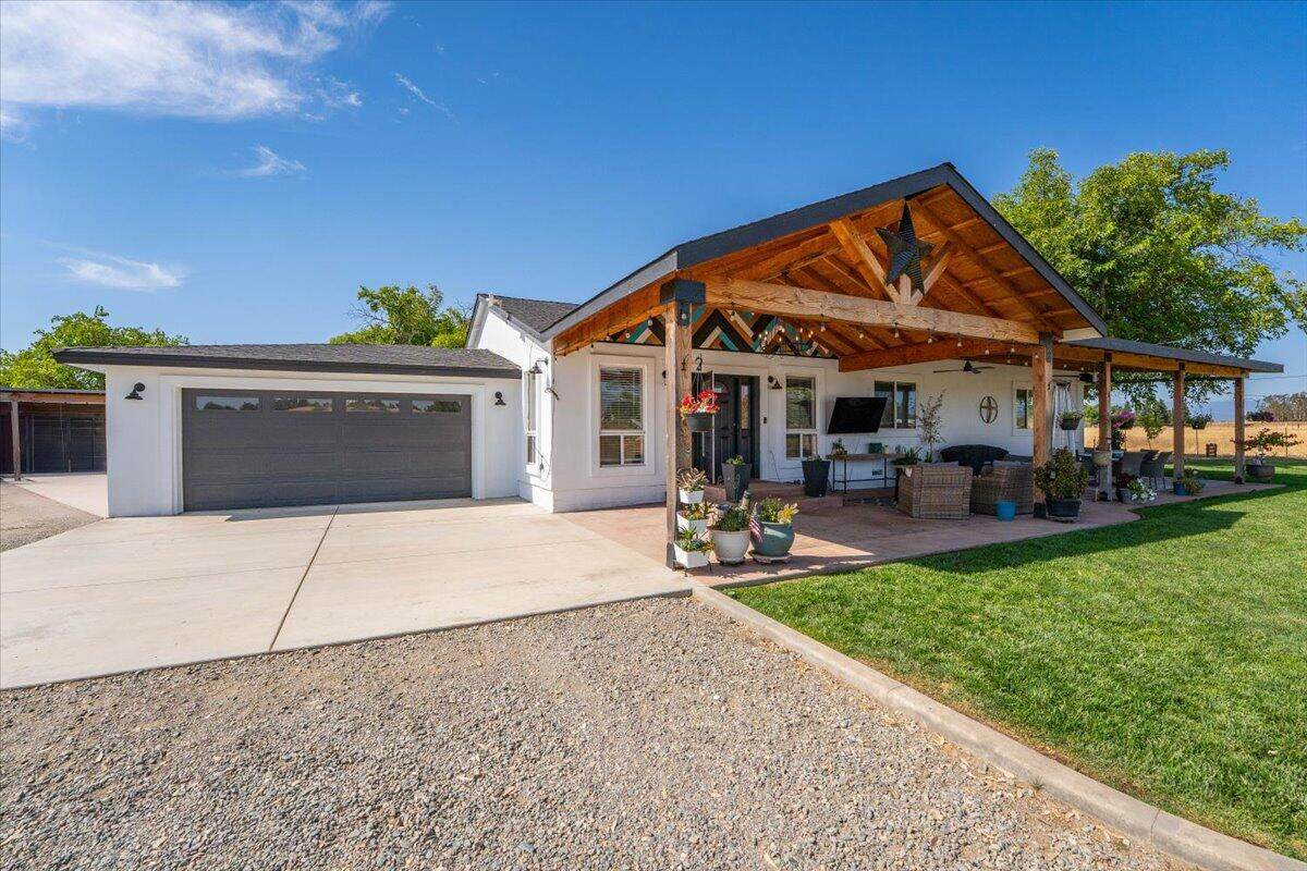 20050 Plains Drive - Photo 1