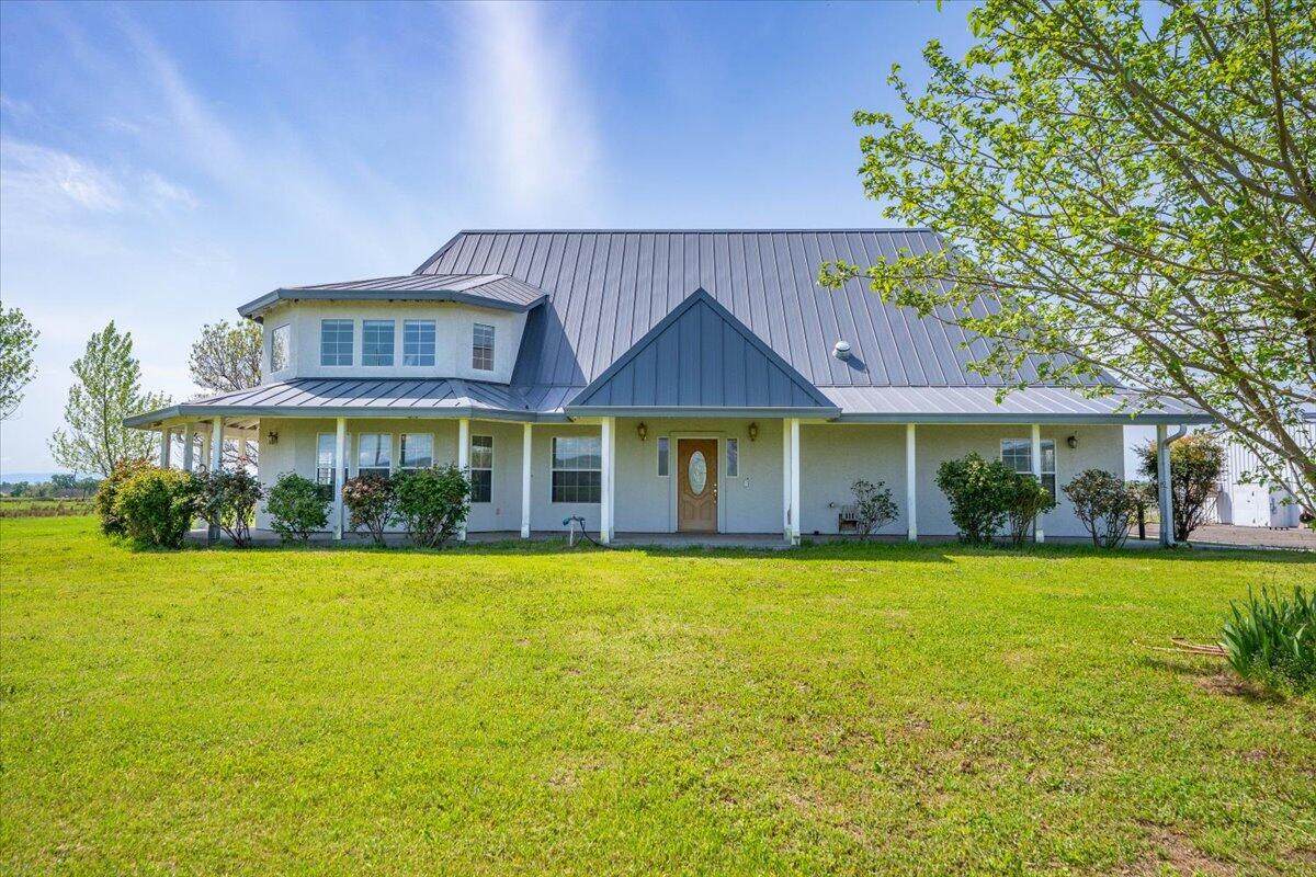 10735 Shasta Boulevard - Photo 1