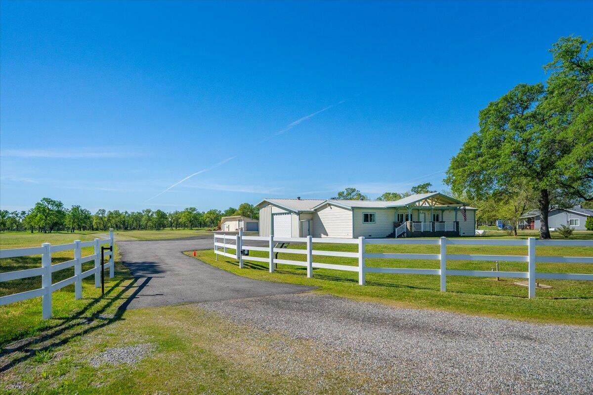 3307 Tarmac Road - Photo 1