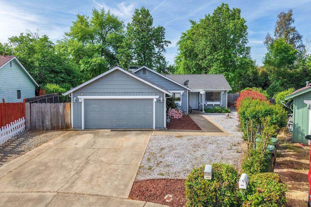 1827 Bembow Drive - Photo 1