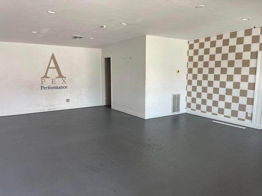 2494 Beverly Drive - Photo 1