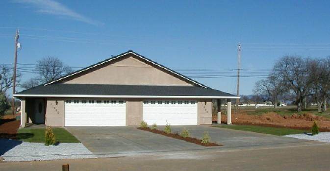 21960 Klamath River Place - Photo 1