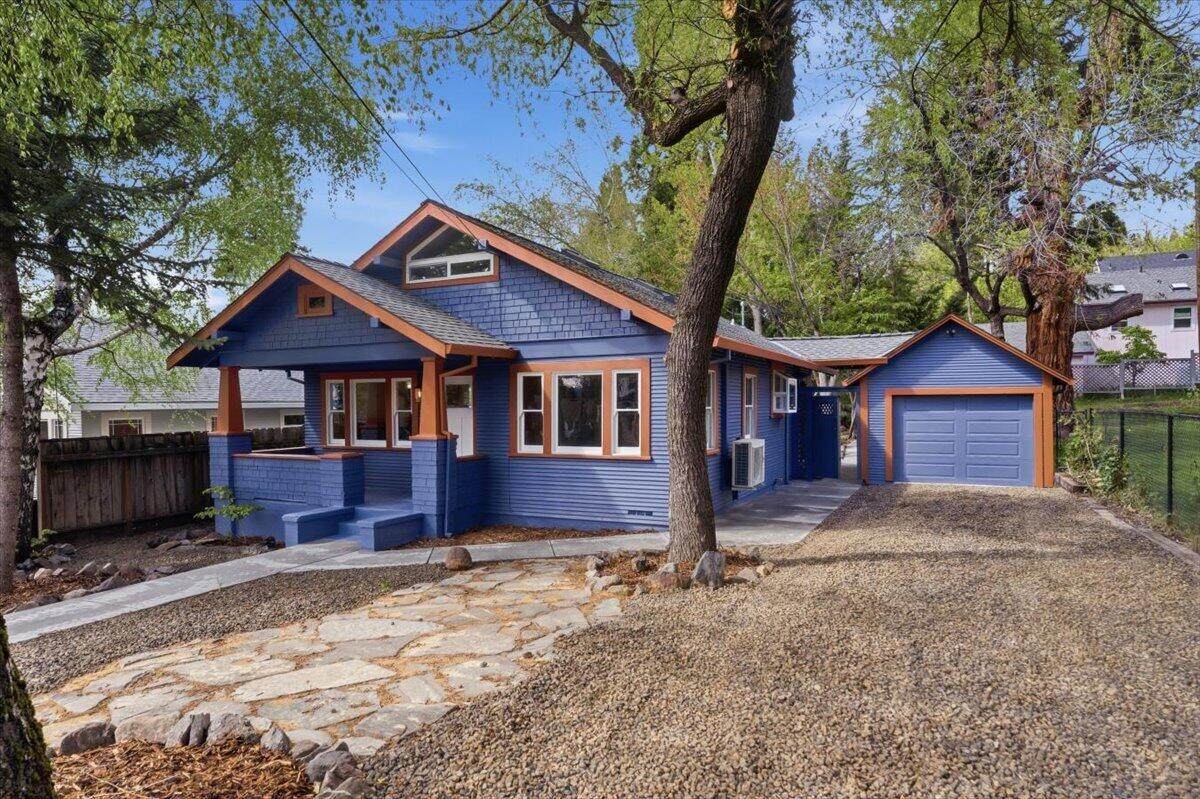 208 Mccloud Avenue - Photo 1