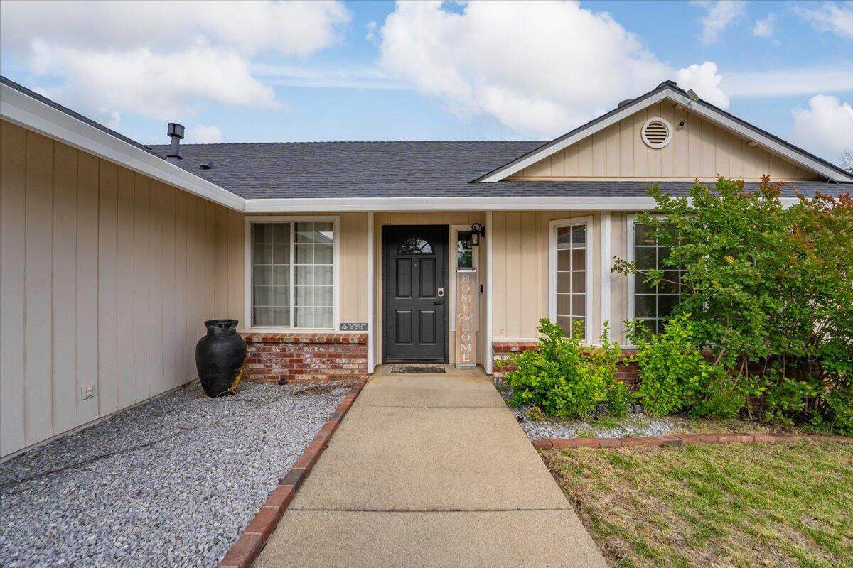 1675 Hominy Way - Photo 1