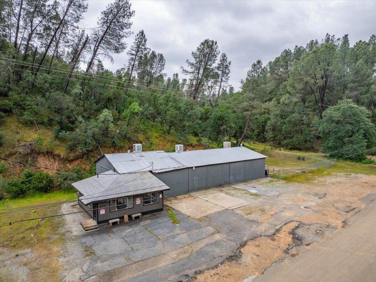 1609 Kenyon Drive - Photo 1