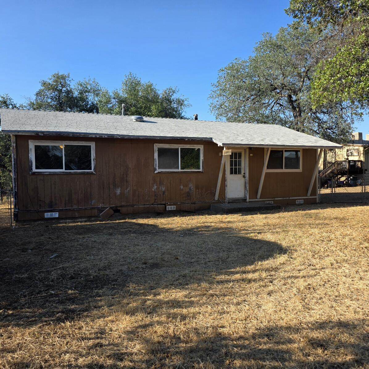 2353 Cottage Avenue - Photo 1