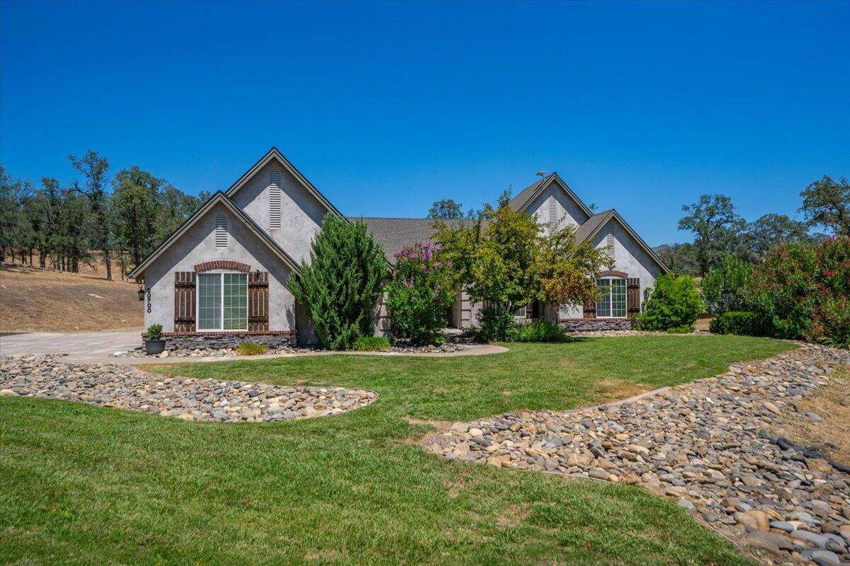 20700 Bernard Way - Photo 1