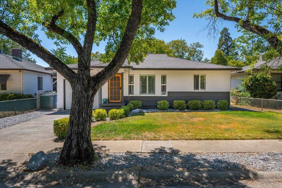 2036 Canal Drive - Photo 1