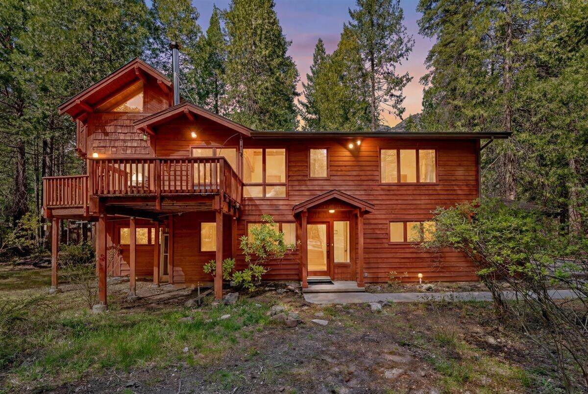 3719 Summit Drive - Photo 1