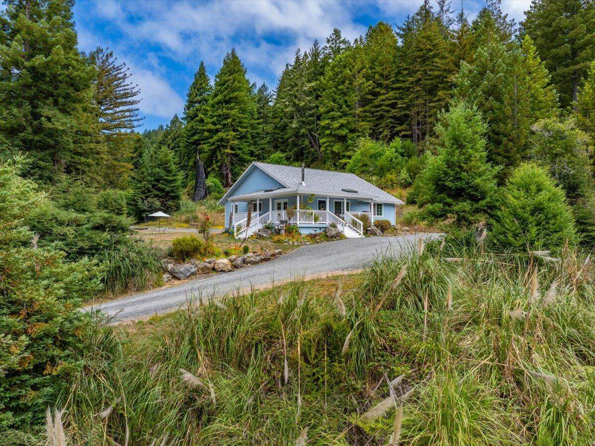 5100 Echo Lane - Photo 1