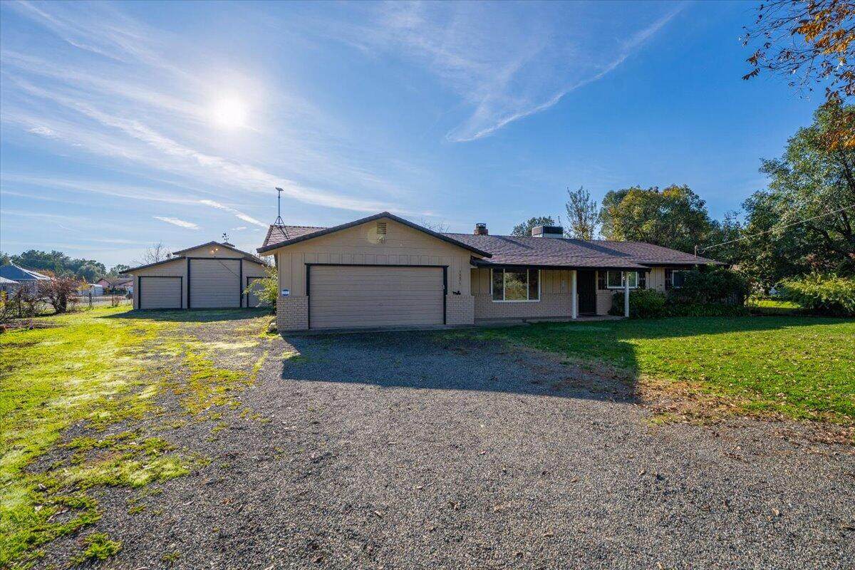 18875 Laurel Way - Photo 1