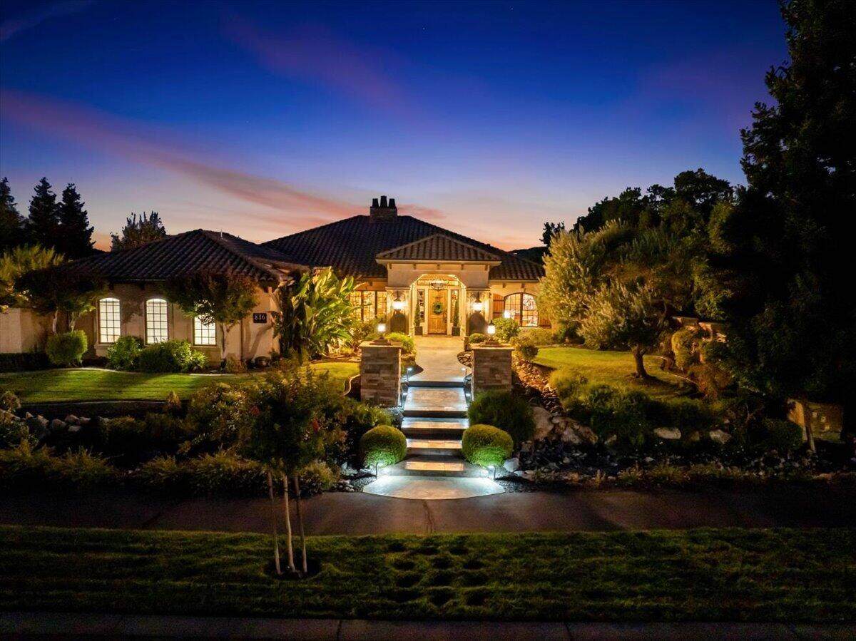 836 Santa Cruz Drive - Photo 1