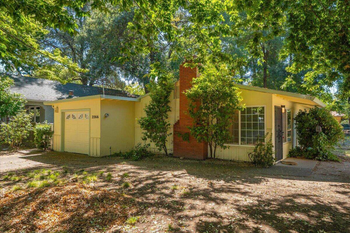 2266 Washington Avenue - Photo 1