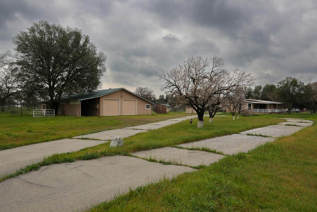 19533 Gas Point Road - Photo 1