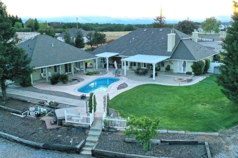 18980 Country View Dr - Photo 1