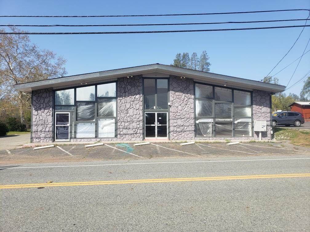 3266 Cascade Blvd - Photo 1