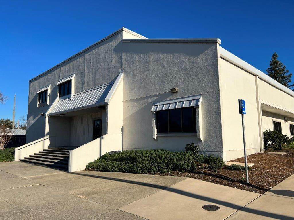2245 North St - Photo 1