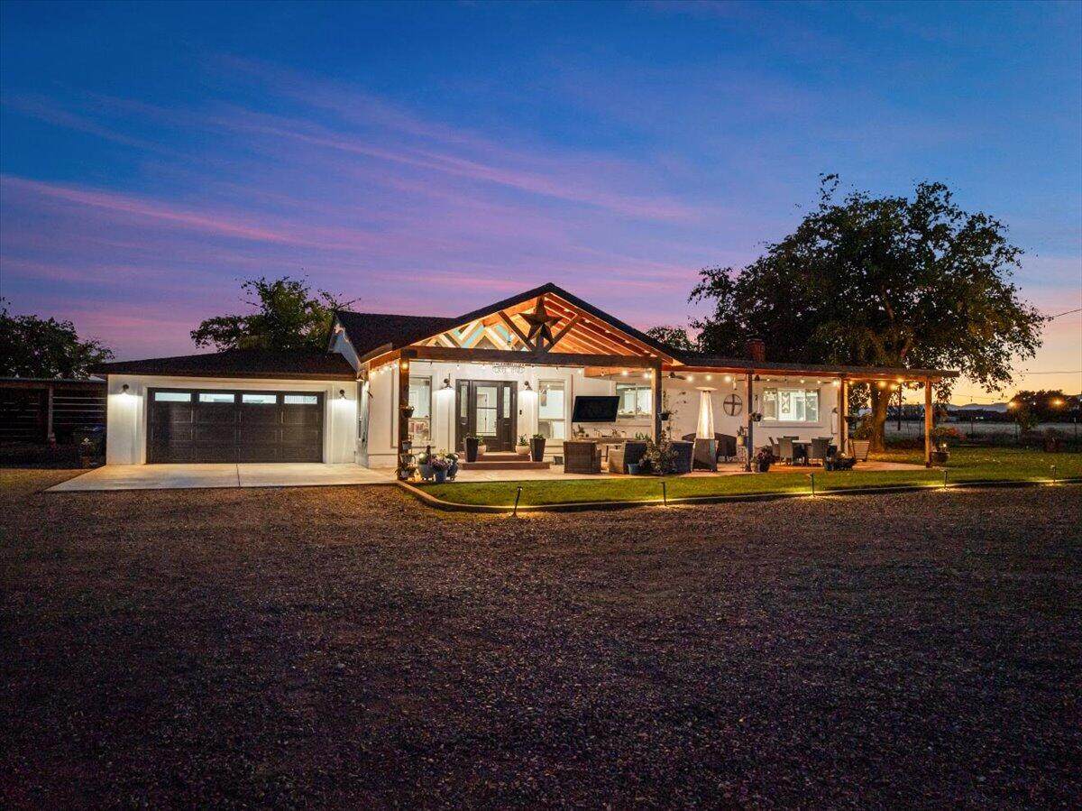 20050 Plains Drive - Photo 1