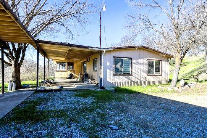 19019 Olinda Road - Photo 1