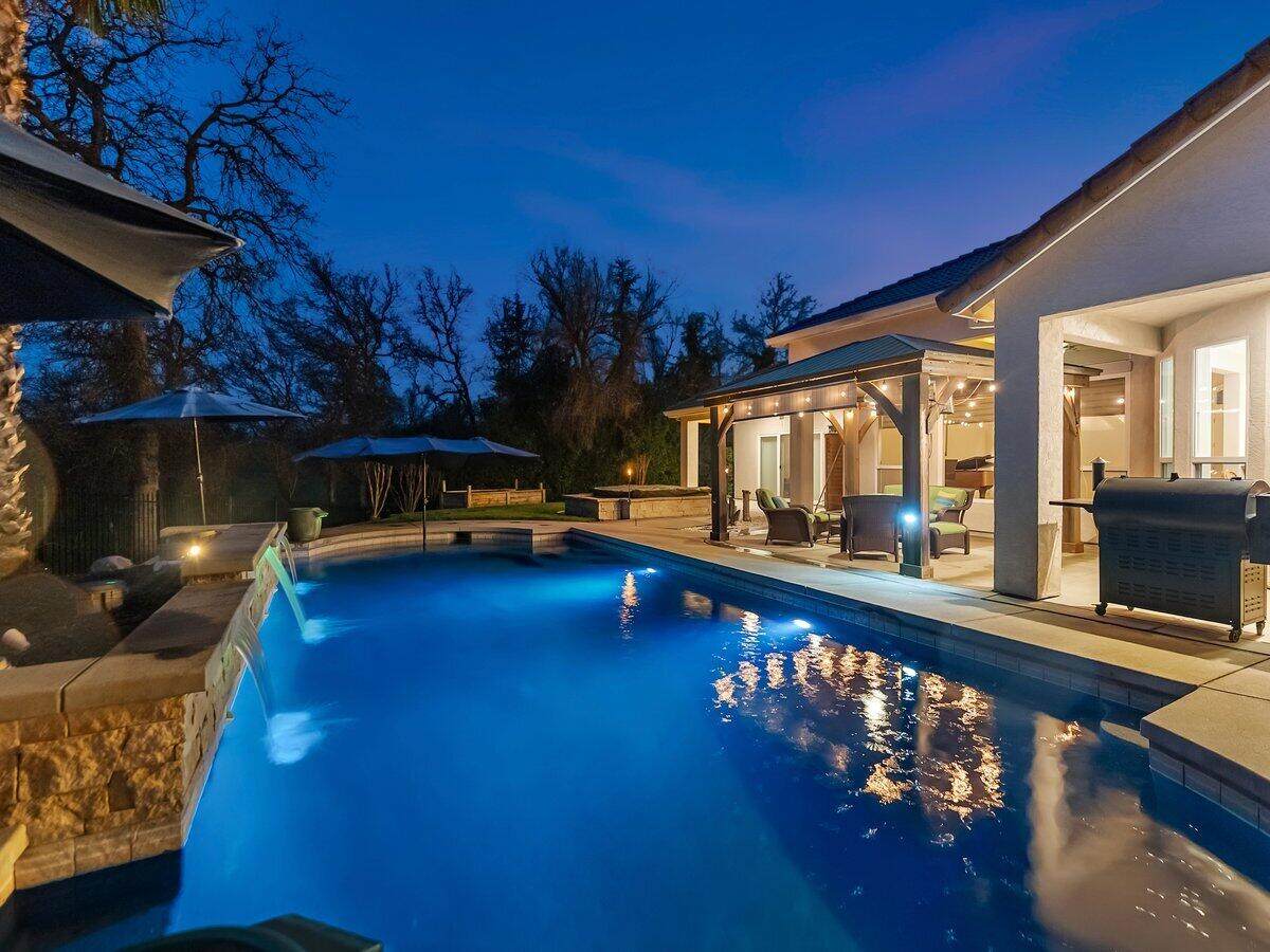 19549 San Vincente Drive - Photo 1