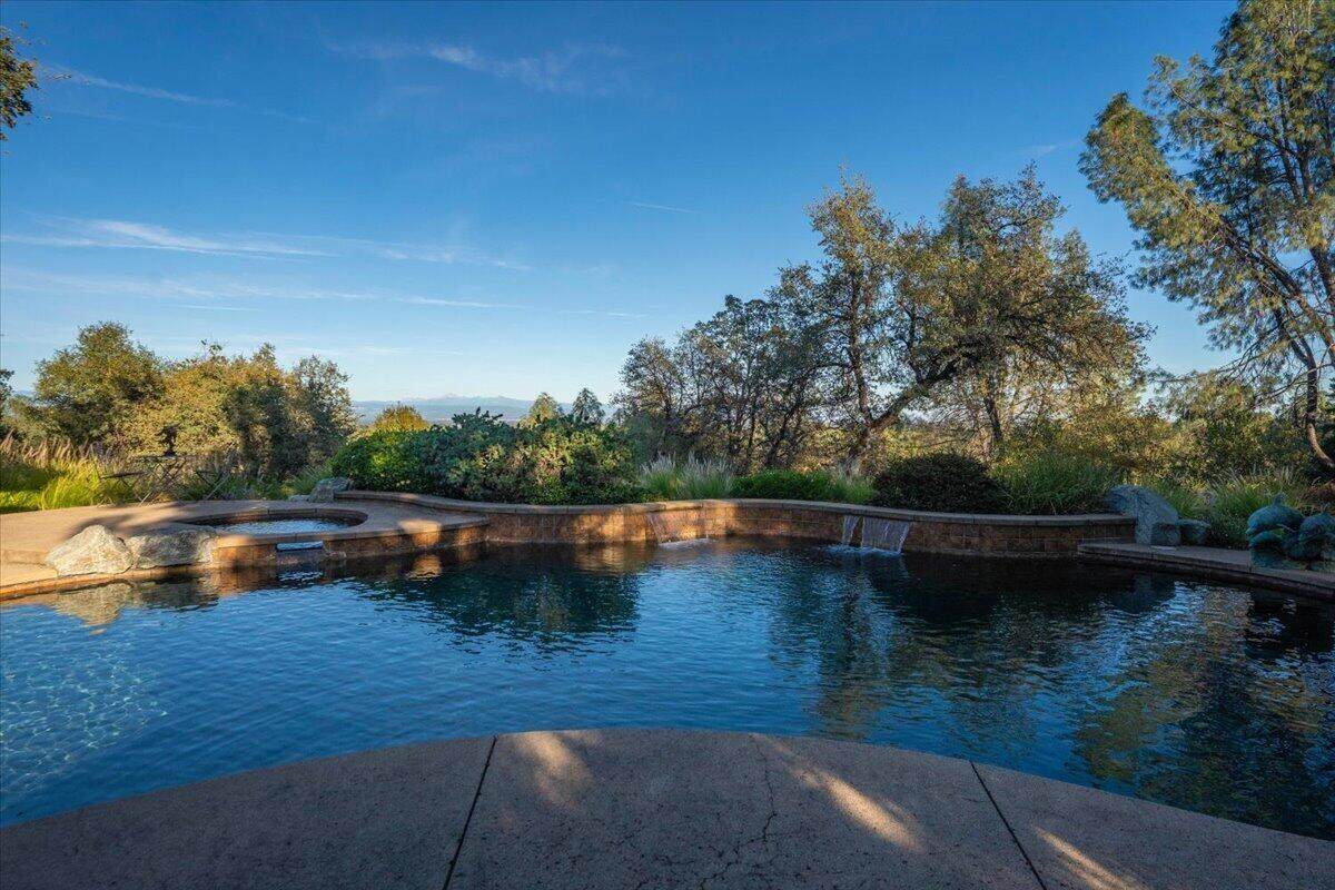 8707 Knobhill Circle - Photo 1