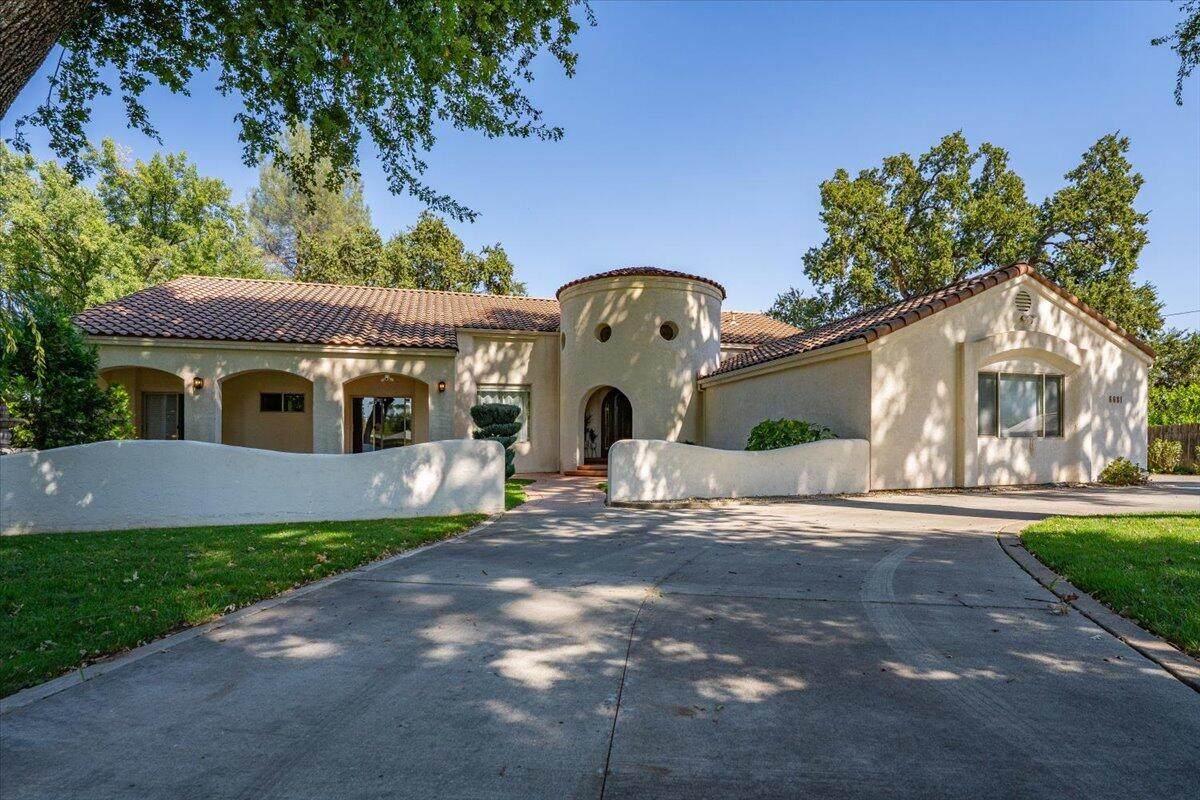 6681 Riverside Drive - Photo 1