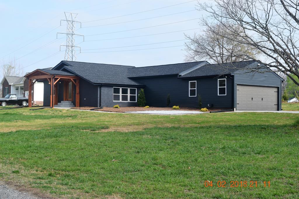 911 Honeysuckle Dr - Photo 1