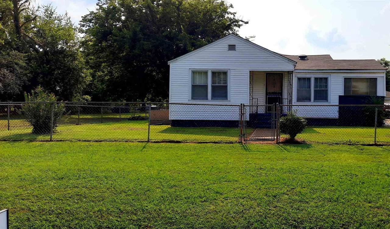 104 Airport Road - Photo 1