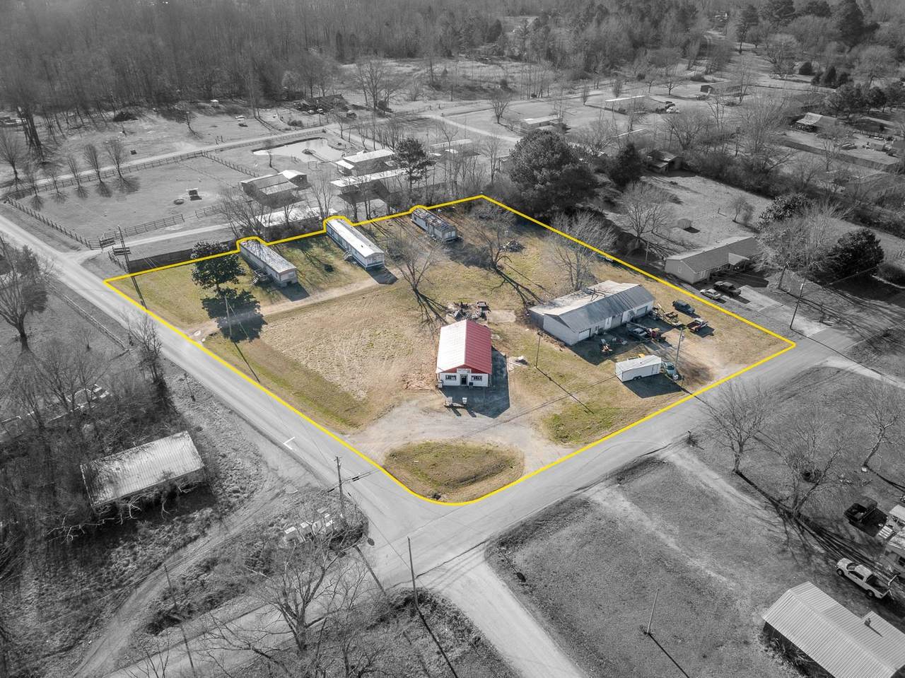 4401 Co Rd 7 - Photo 1