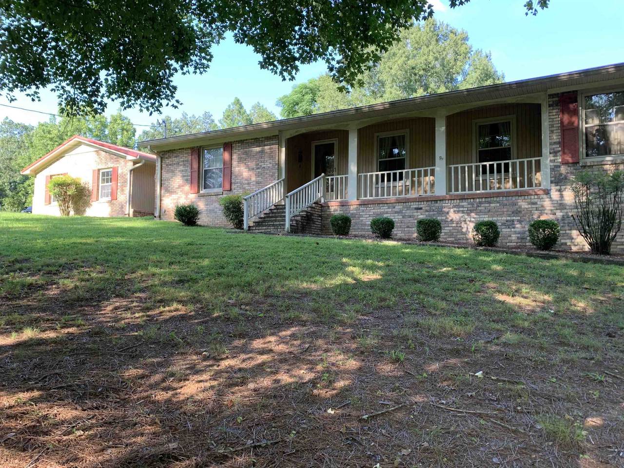208 Georgia St - Photo 1