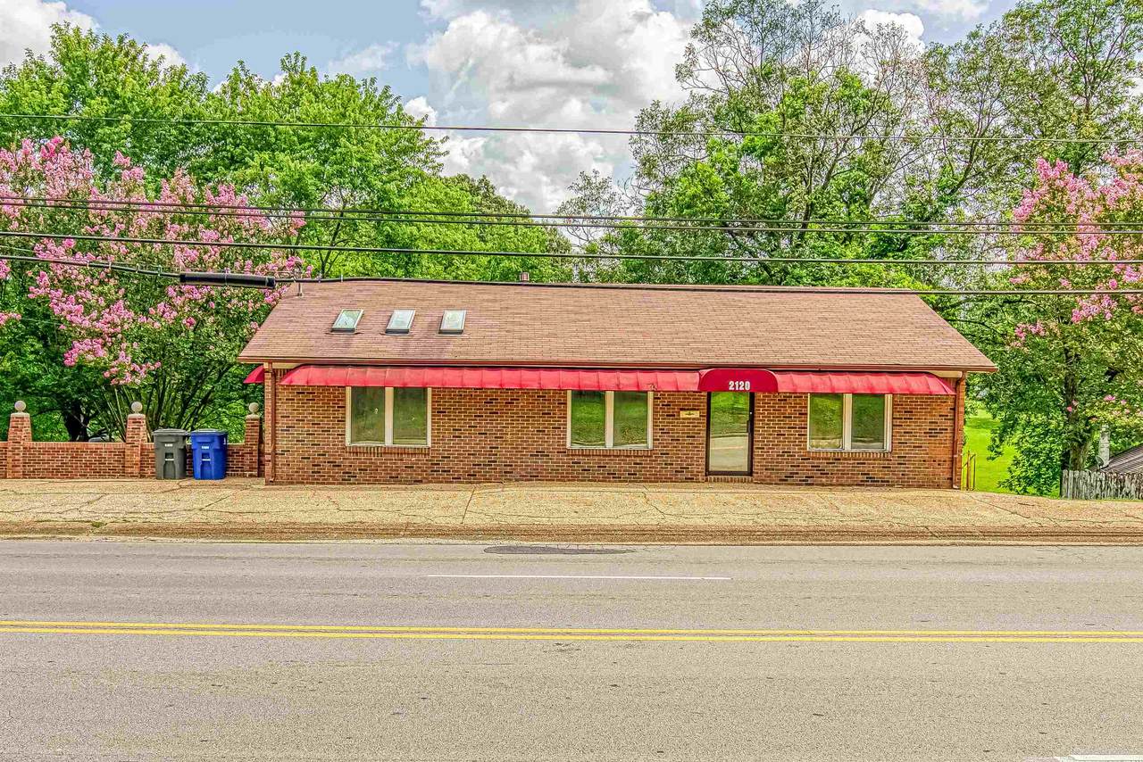 2120 Wood Ave - Photo 1