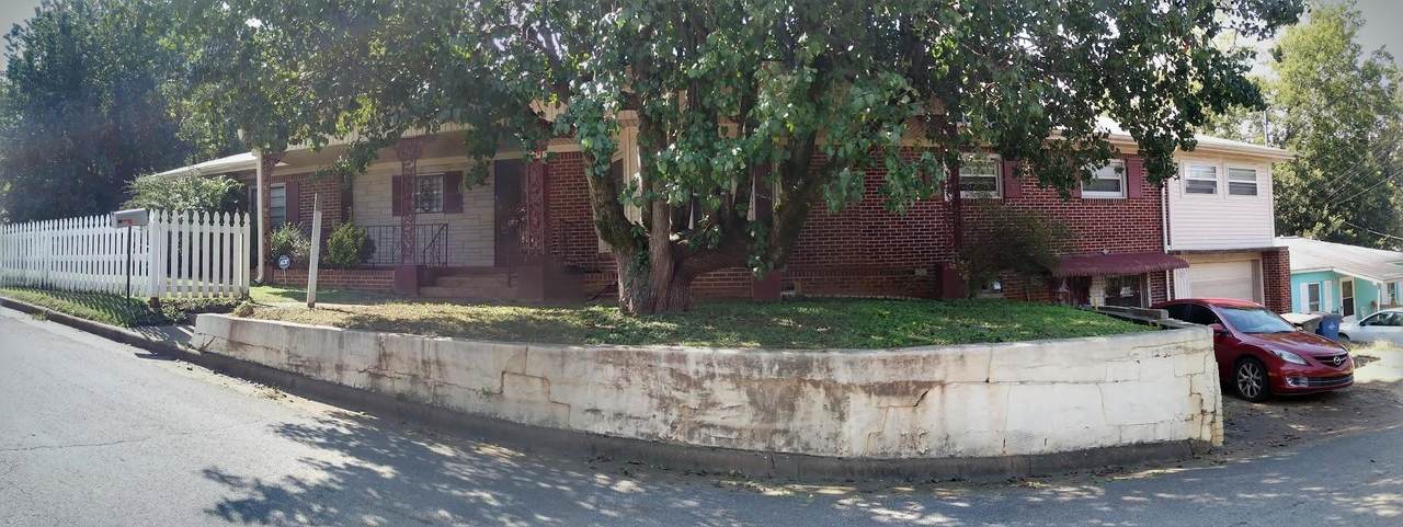 130 Hill St - Photo 1