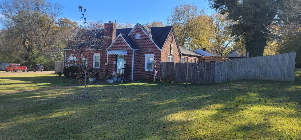 220 3rd Ave - Photo 1