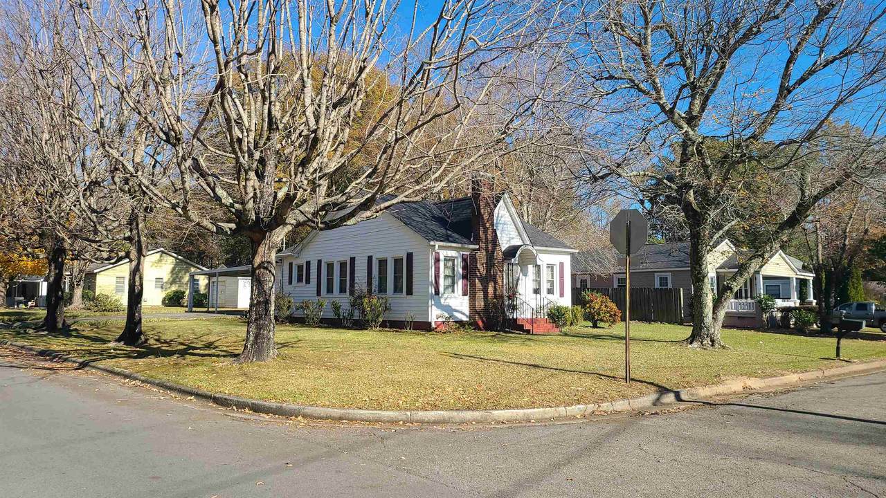 507 Birmingham St - Photo 1