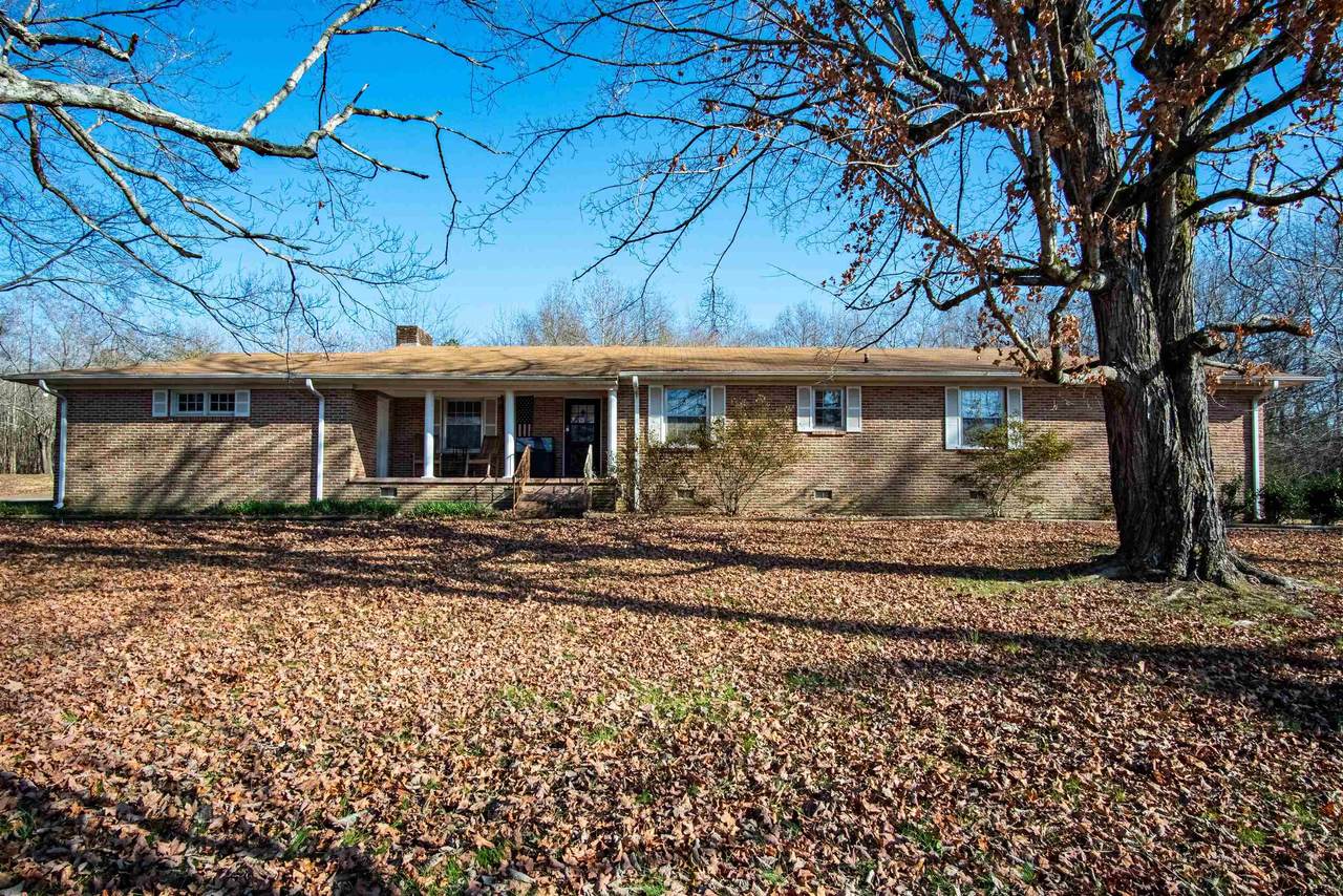 368 Mcgraw Cir - Photo 1