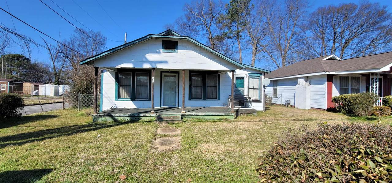 934 College St - Photo 1