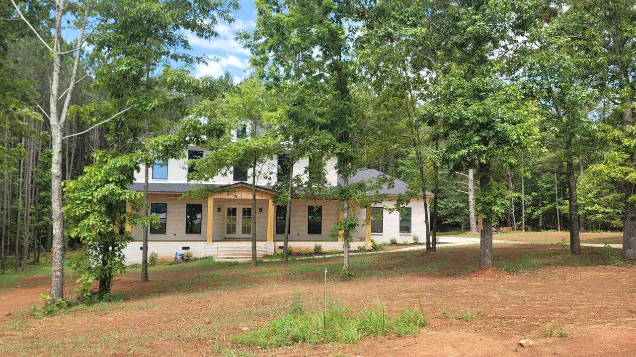 85 Lakeview - Photo 1
