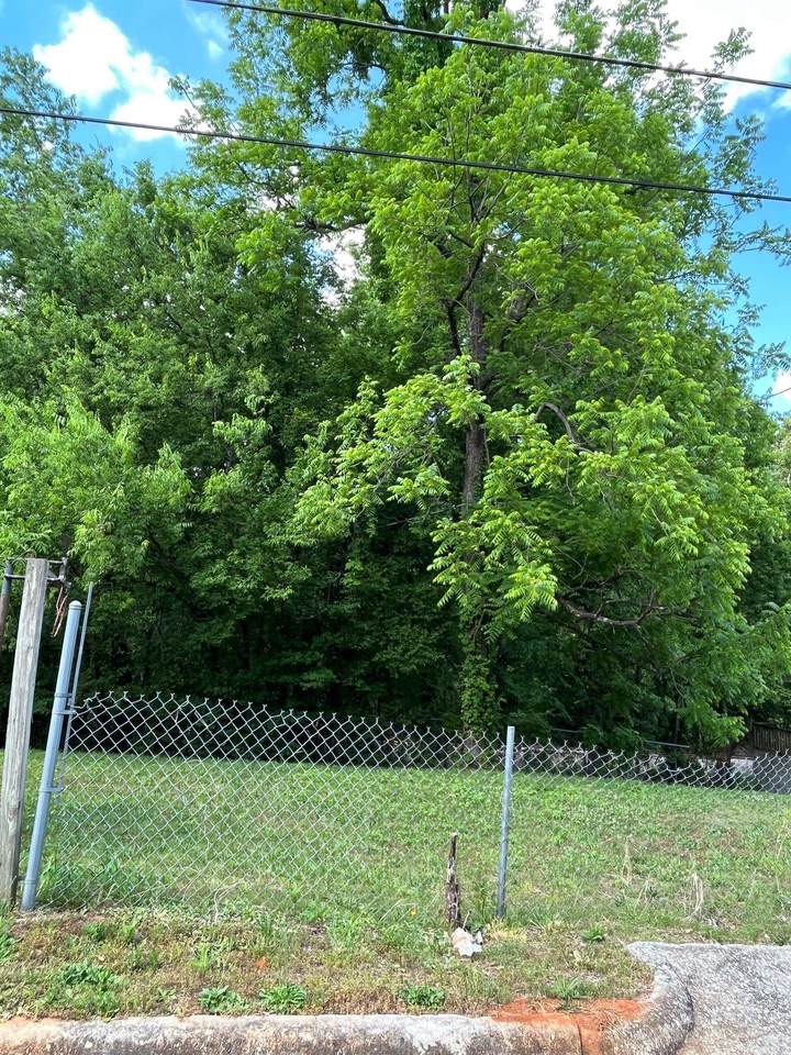 713 High St - Photo 1