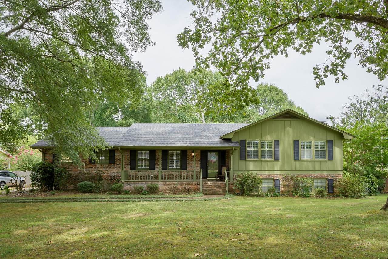 322 Flurnoy Ave - Photo 1