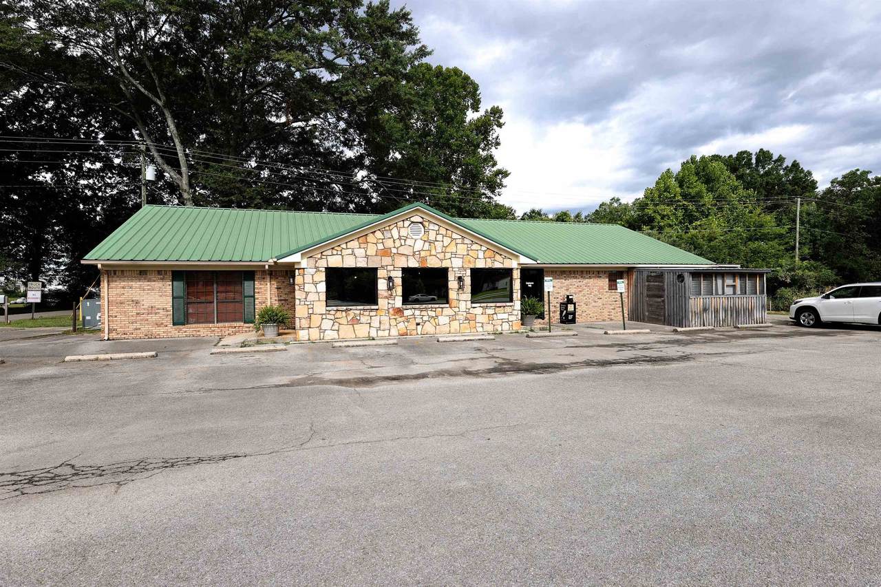 607 4th - Photo 1
