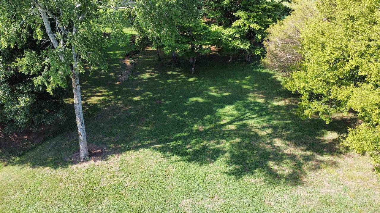 376 Erica Dr - Photo 1