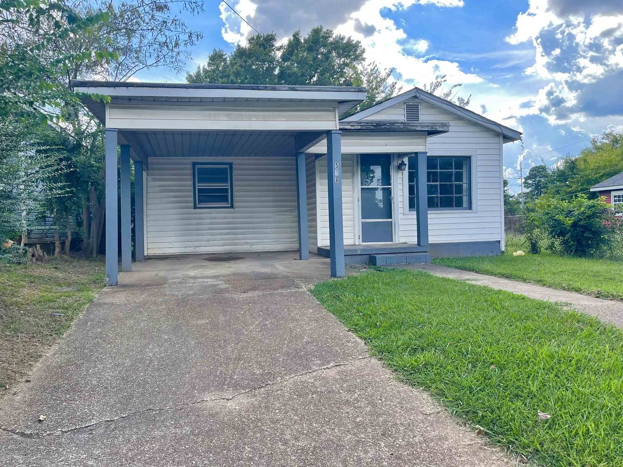 518 Magnolia St - Photo 1