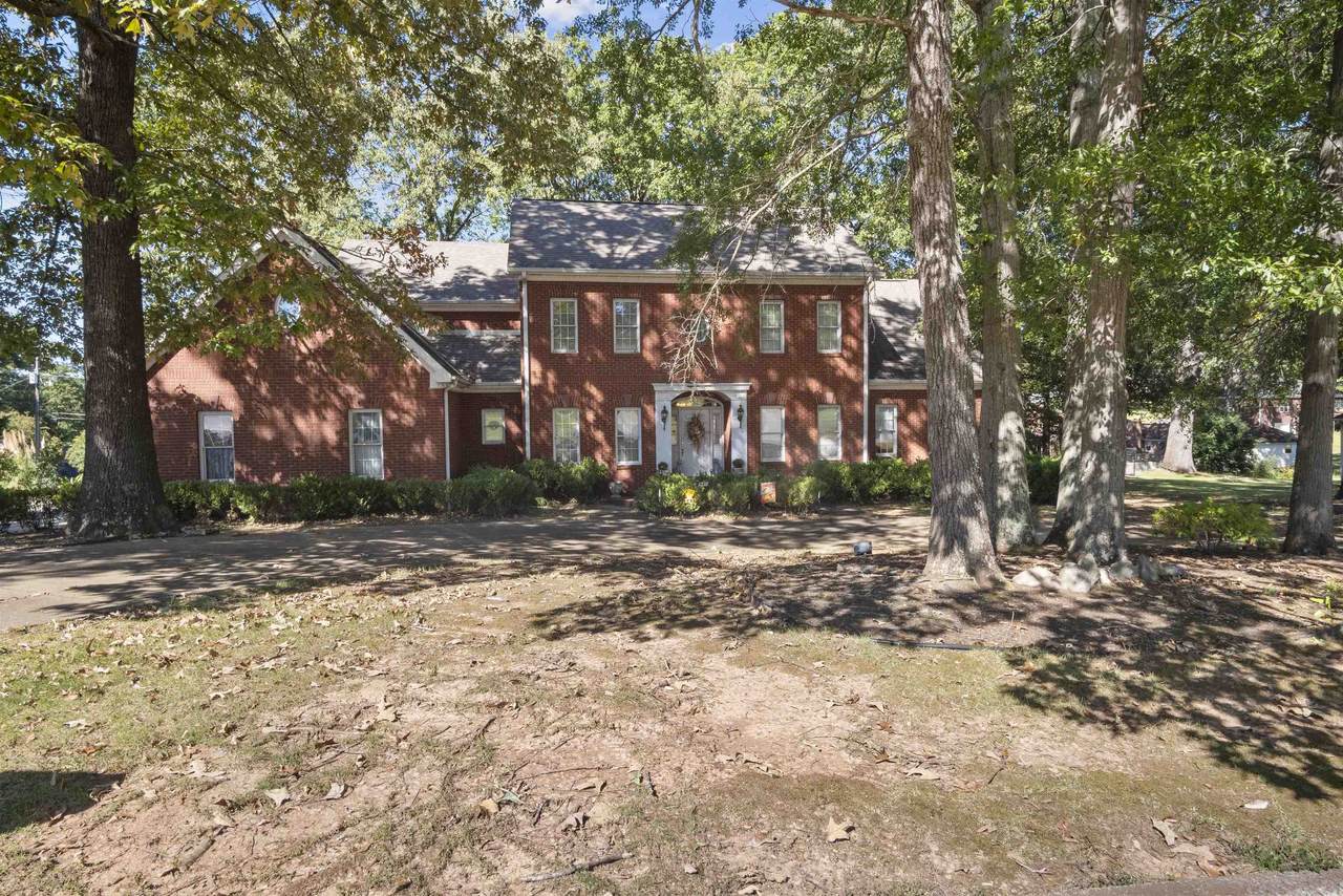 941 Kensington Pl - Photo 1