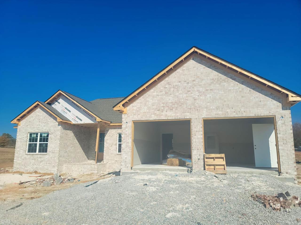 215 Mill Creek Ct - Photo 1